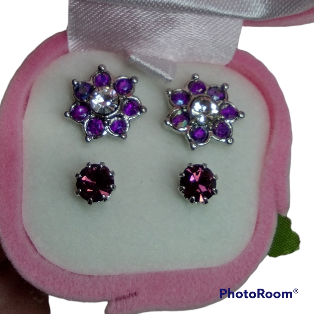 New in box lavender earring duo